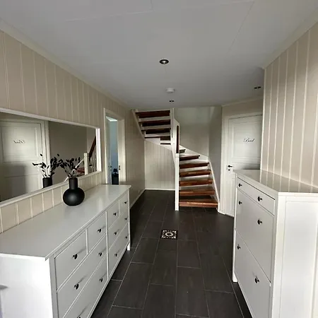 Med Fantastisk Utsikt Stryn